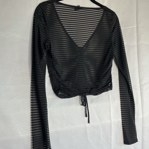Striped Long Sleeve Crop Top - Picture 7 of 12